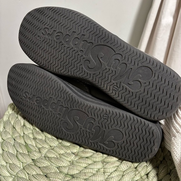 MyPillow MySlipper All Season Gray Leather Comfort Slip-On Slippers NWOB - Picture 8 of 8